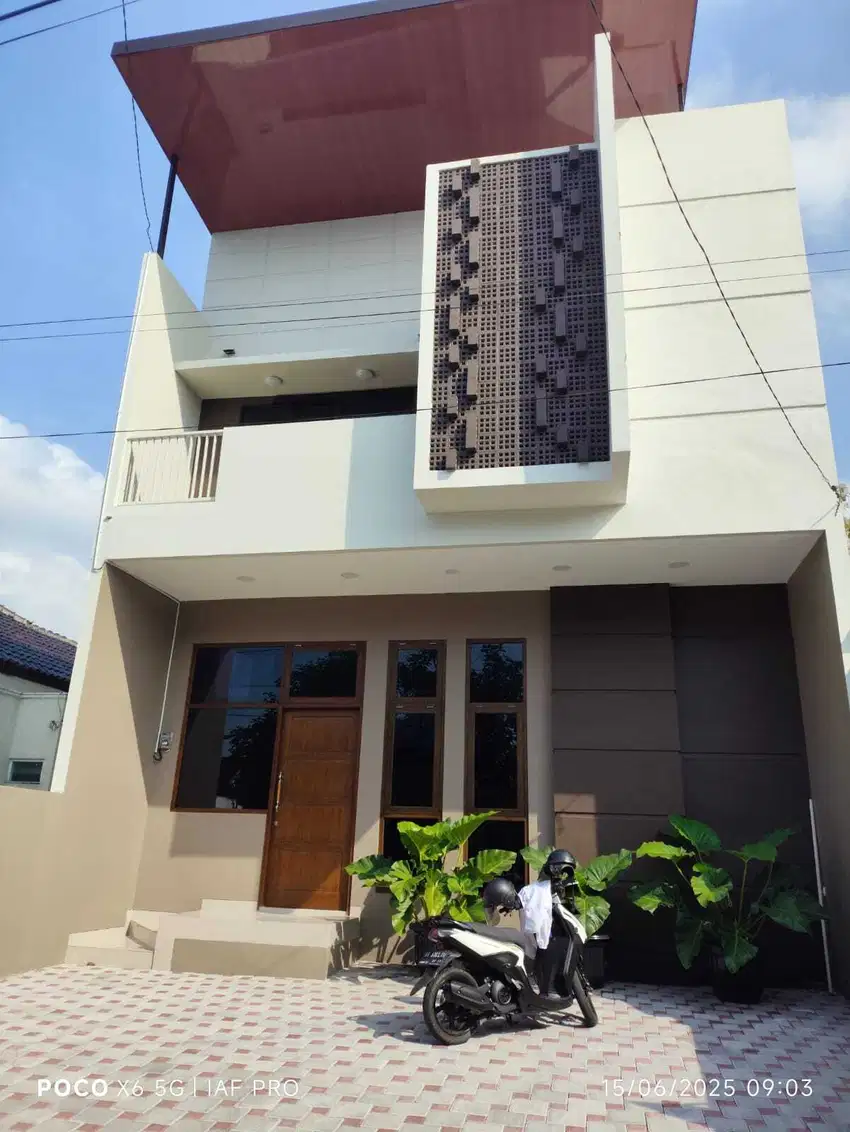 Murah Rumah Mewah 2 lantai di Condong Catur