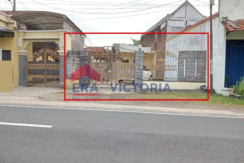 Jual Rumah Ada Sisa Lahan di Belakang Luas Lokasi Strategis