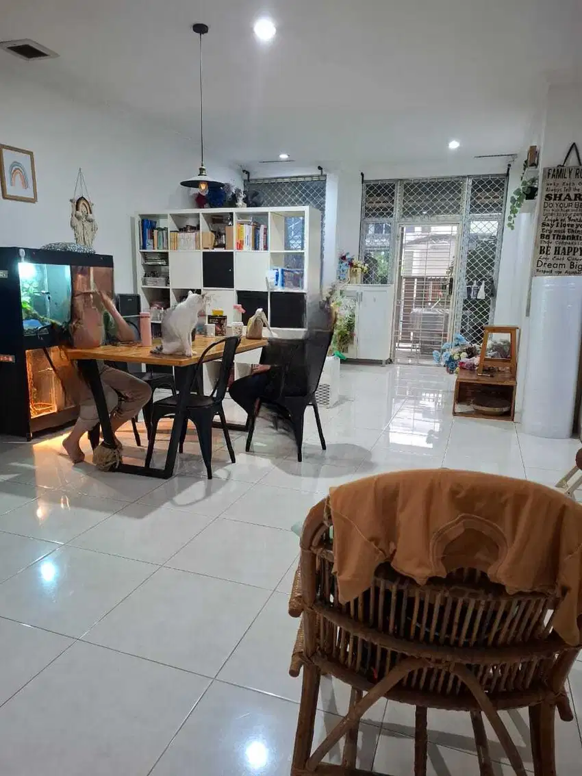 Dijual Rumah Strategis di Taman Modern Cakung Jakarta Timur