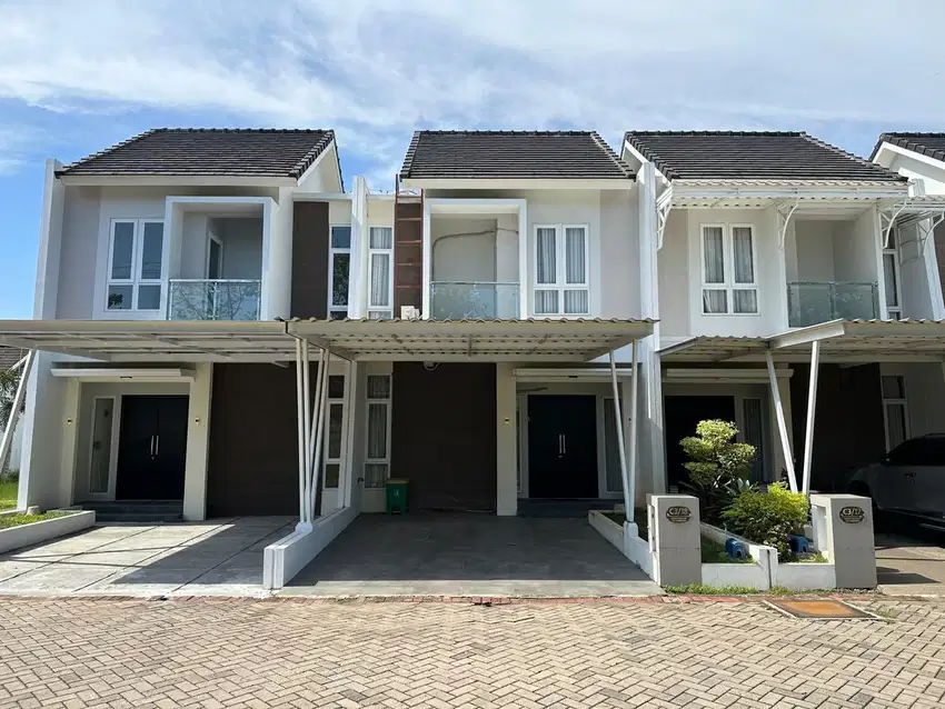 Dijual rumah bagus dekat bandara Palembang komplek Green Resort