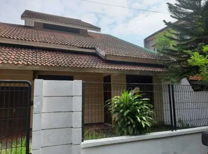 Rumah 1,5 Lantai Murah siap Huni di Perum Medokan Asri Barat,SBY Timur