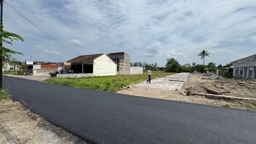 Tanah Dekat Jl Jogja-Wates KM 4 Dekat Tugu