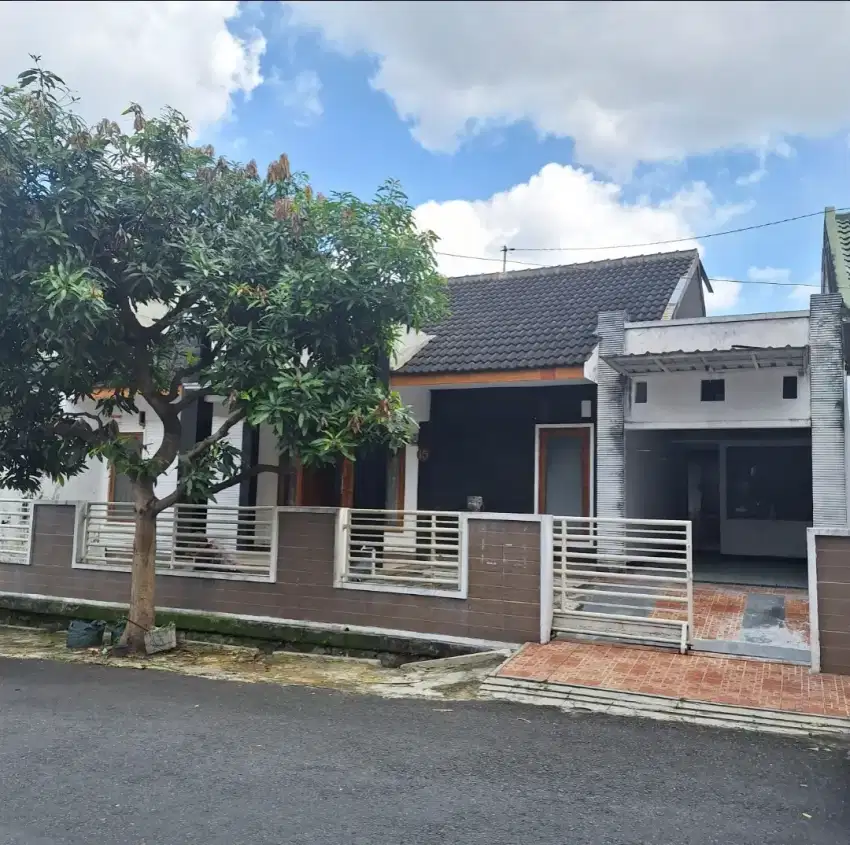 Rumah Dikontrakan Disewakan Perumahan Jambusari