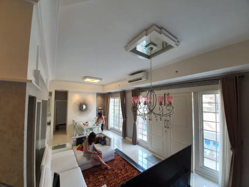 Sewa Rumah Town House Riviera Mansion Waterplace Pakuwon Indah