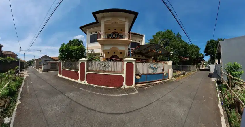 RUMAH SEMARANG ATAS DI JL KARANGREJO BANYUMANIK SEMARANG
