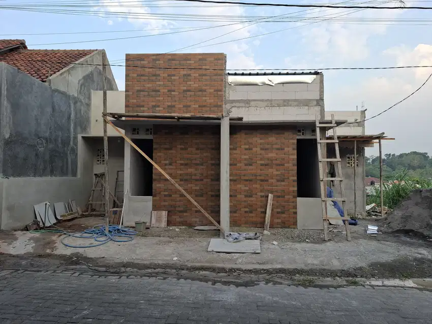 Rumah Ready Unit on Progress di Permata Grafika Banyumanik Semarang