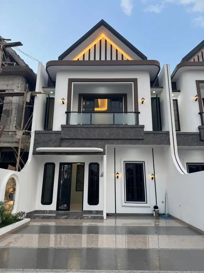 Rumah baru design minimalis lokasi strategis di Jagakarsa