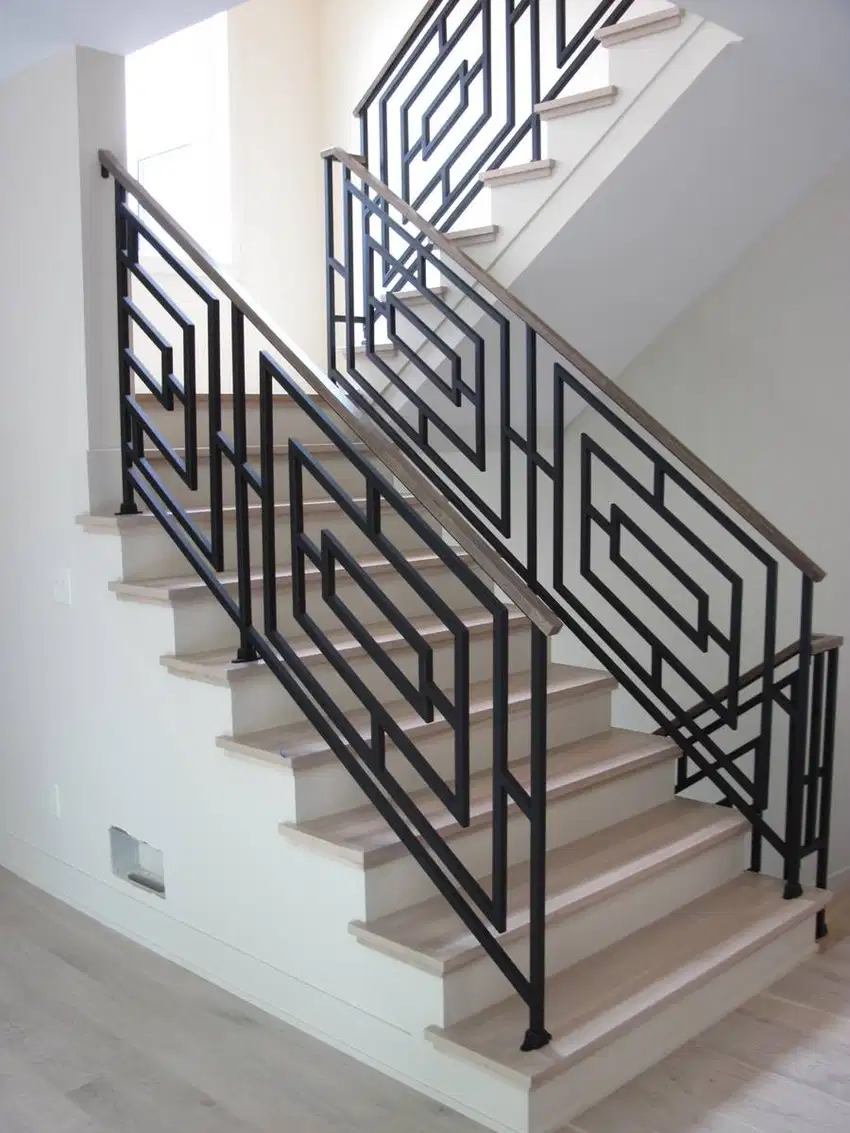 Pembuatan Railing Tangga (Jasa Las Panggilan)