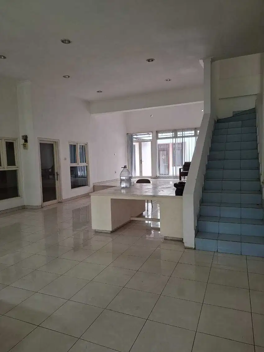 LANGKA DIJUAL DAN  DISEWAKAN RUMAH 0 JALAN KEMBAR SURABAYA TIMUR