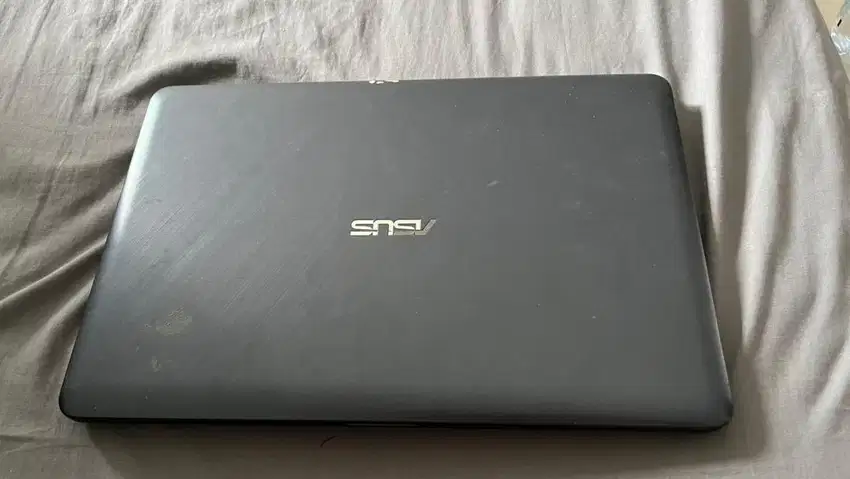 Jual cepat laptop asus corei5