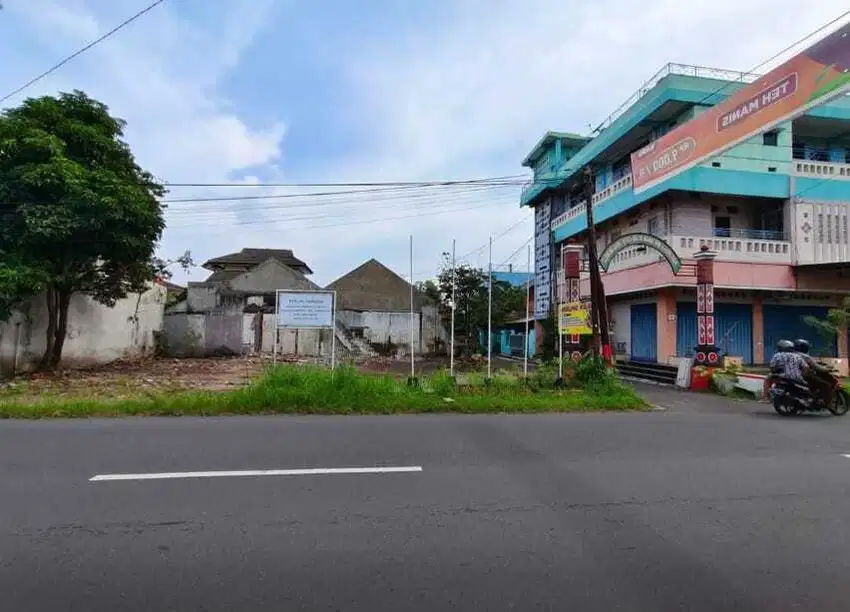 Tanah tepi JL utama ngabeyan Kartasura dekat RS Karima utama