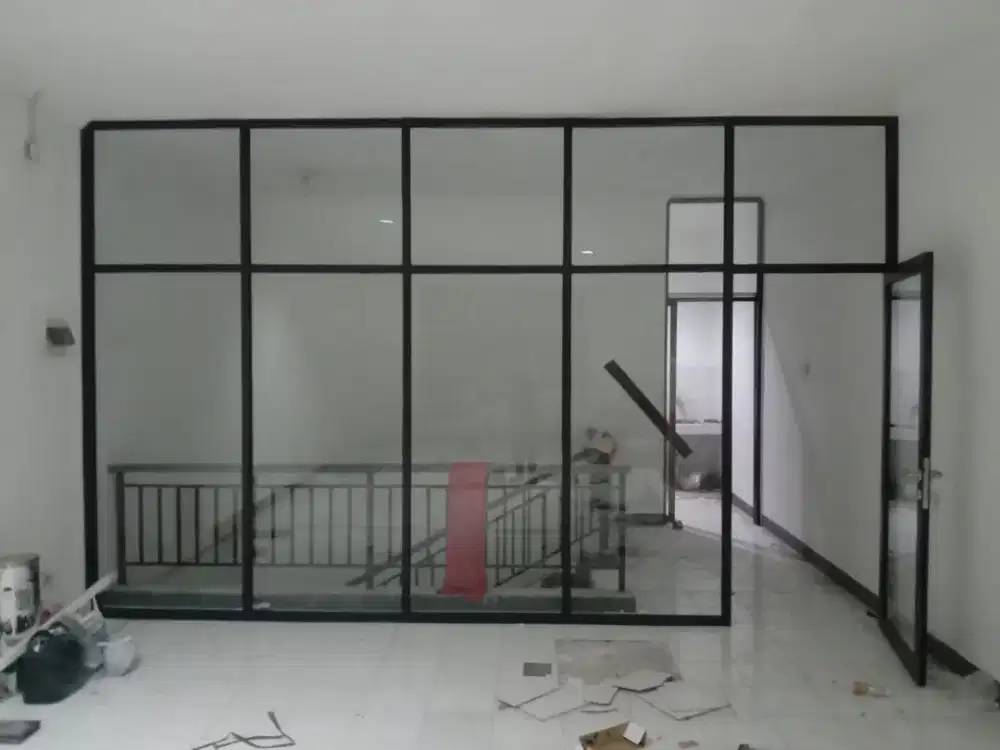 Menerima pemasangan kaca almunium castom