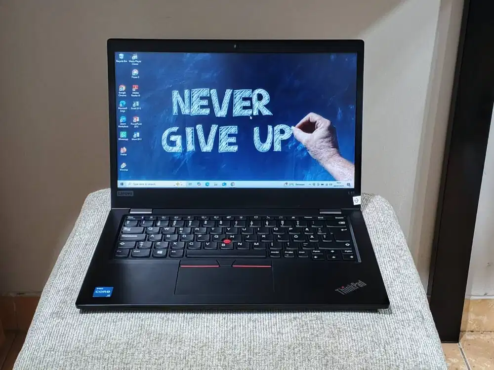 Laptop Core i3 gen11 Ram 8 SSD lancar normal siap pakai Thinkpad L13