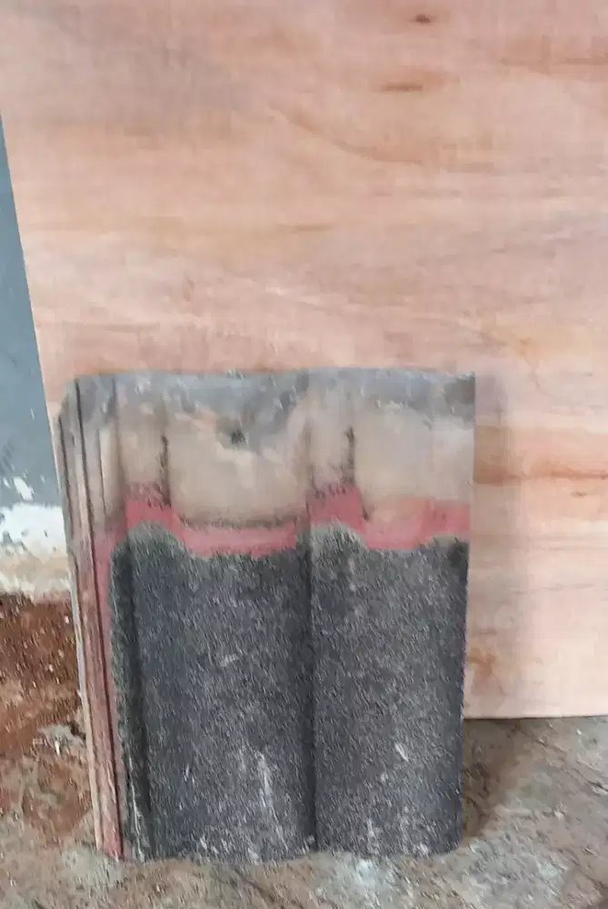 Genteng Beton Mirah Kuat keras kokoh.