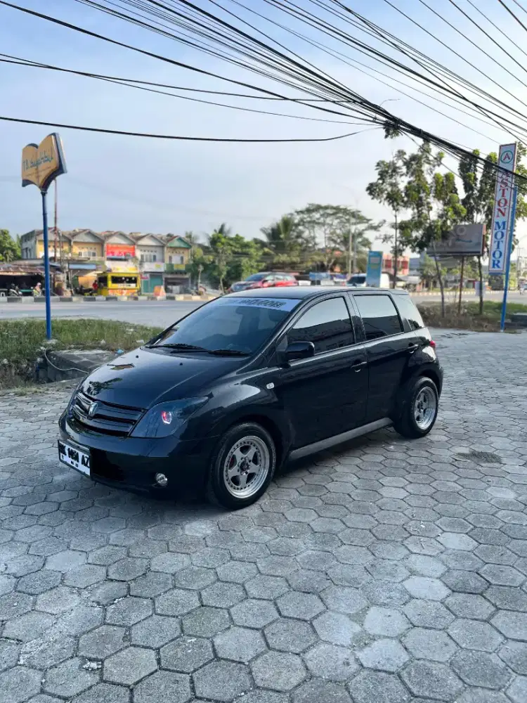 Toyota IST 1.5 build up