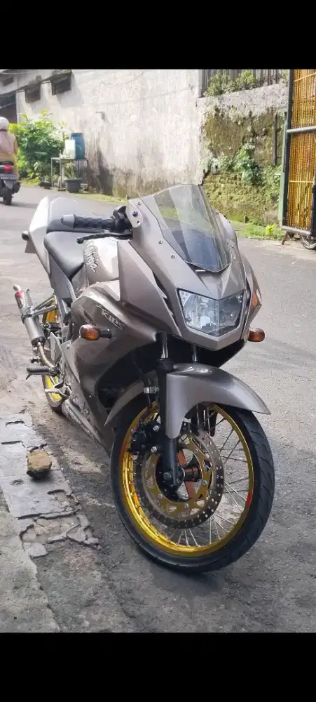 DI JUAL MOTOR KAWASAKI NINJA RR 150 KIPS KOMPLIT ISTIMEWA
