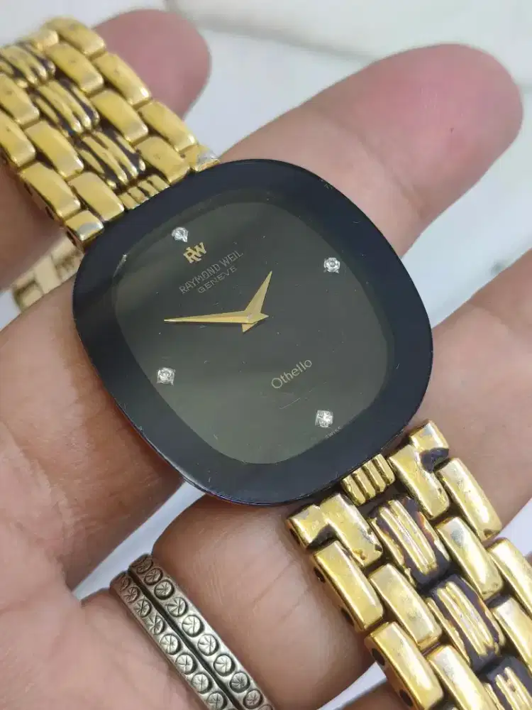Jam raymond weil othello
Geneve full Original goldplated berlian rare