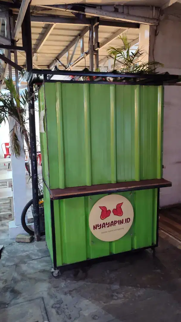 Booth / stand / rombong / gerobak second