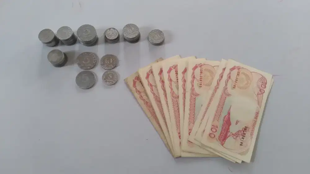 Uang Kuno 100 Rupiah 1992 Seri DBL Unik & Langka - Koleksi Kolektor