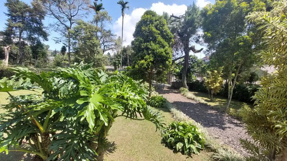 Tanah dan Pondok Mungil dekat Taman Safari, Lokasi sangat strategis