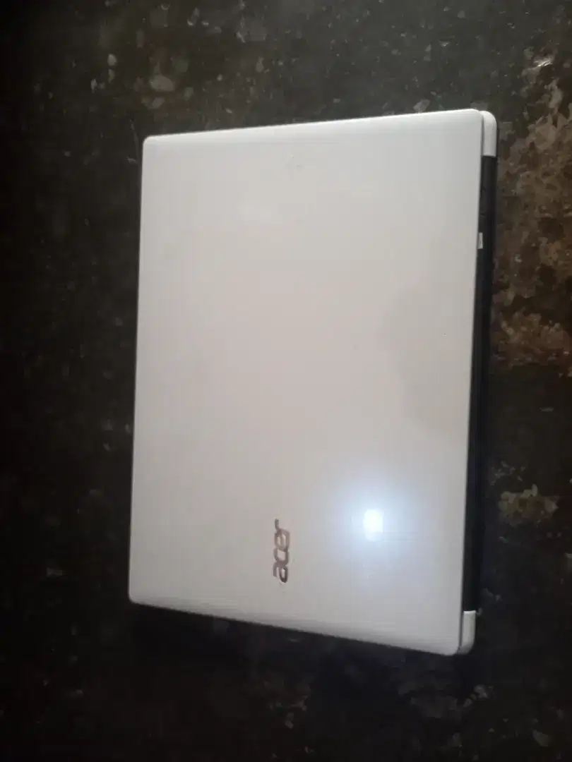 Acer e5 471 series i5 kondisi mati tak mau nge cas