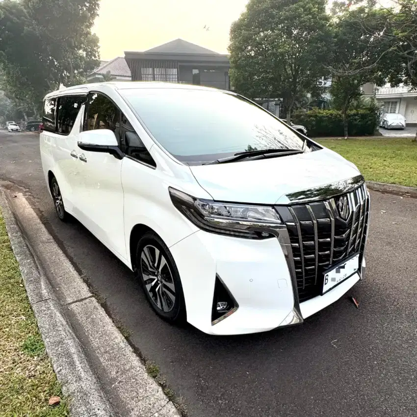 Toyota Alphard 2.5G White 2018