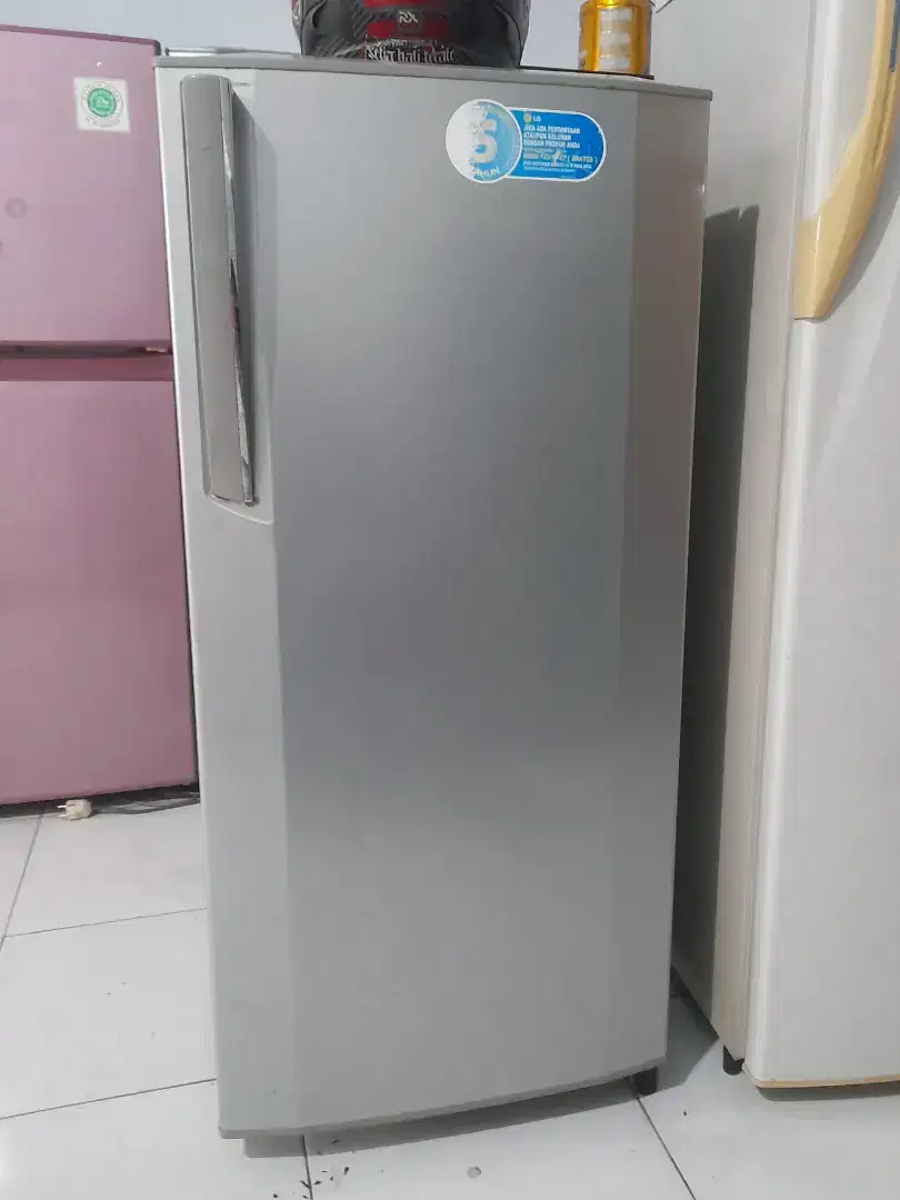 Kulkas 1 Pintu LG . Normal . Second. Bergaransi