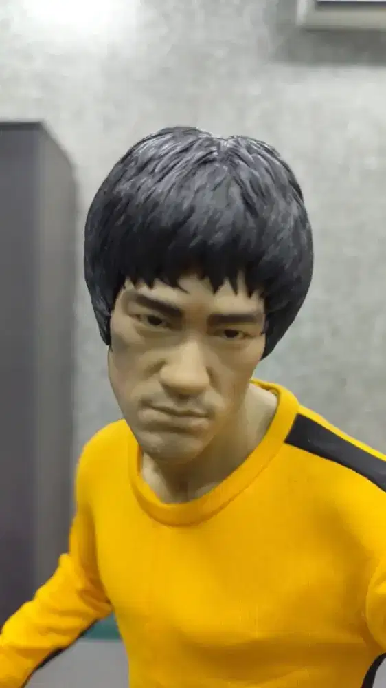 Bruce Lee 1/3 scale 40th Anniversary Tribute Statue by blitzway