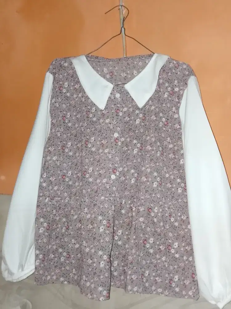 Atasan Blouse wanita