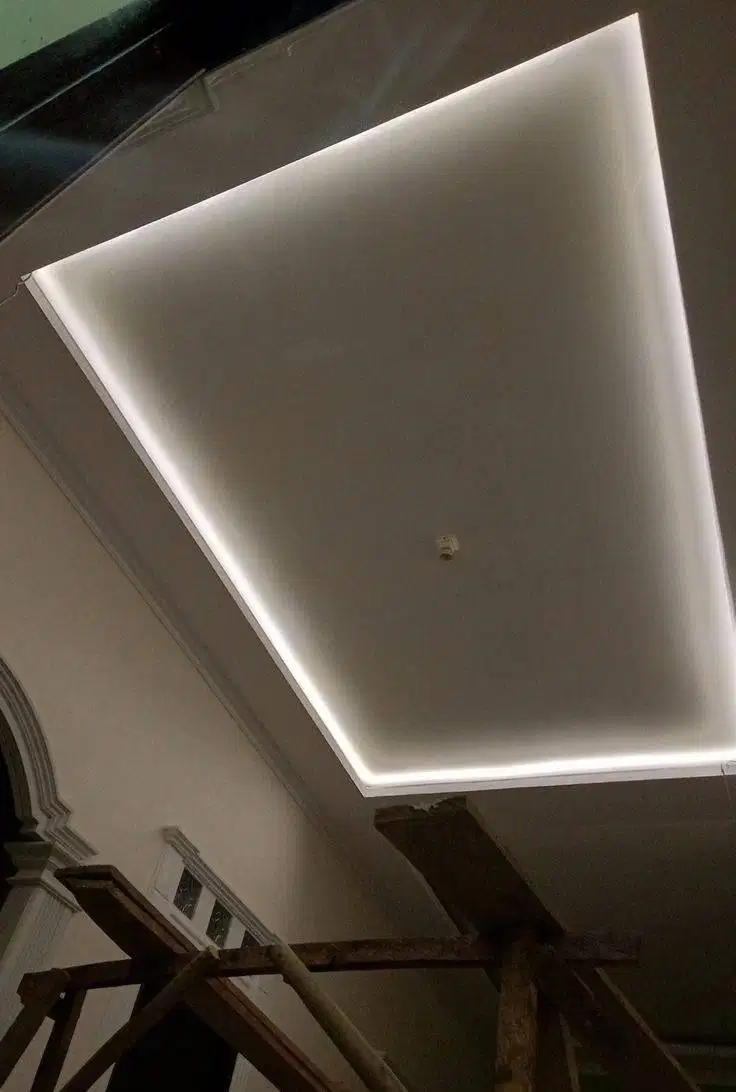 Sekat Plafon Partisi PVC GRC Gypsum Jasa Tukang Pasang Wall Moulding