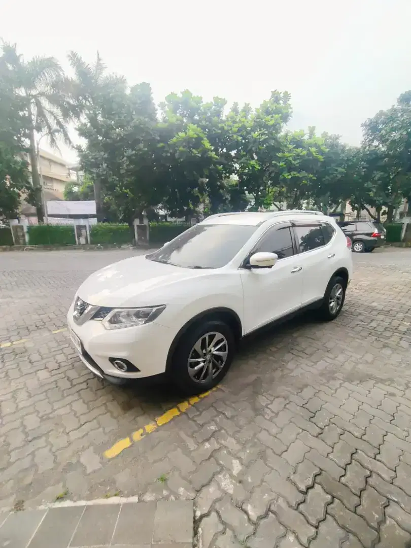 Nissan xtrail 2.5 tipe tertinggi