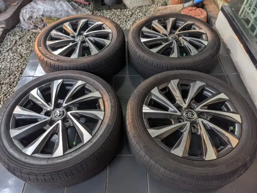 Velg All New Voxy R17