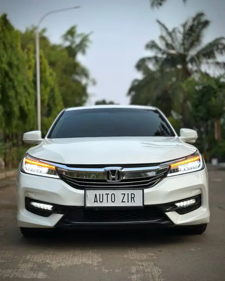 Honda Accord 2.4 VtiL 2016 putih