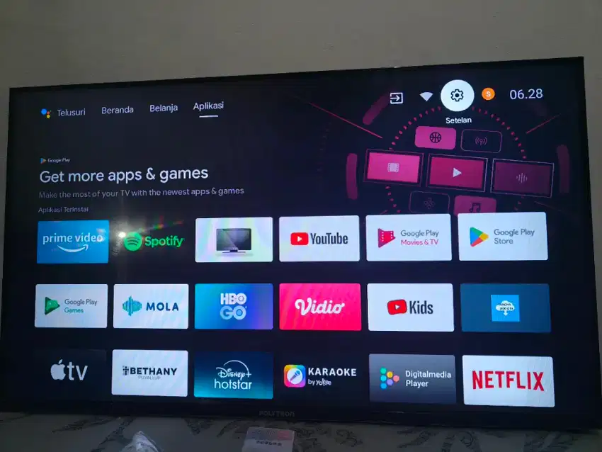 Turun harga Smart TV Polytron full set Soundbar dan subwoofer 43 ins