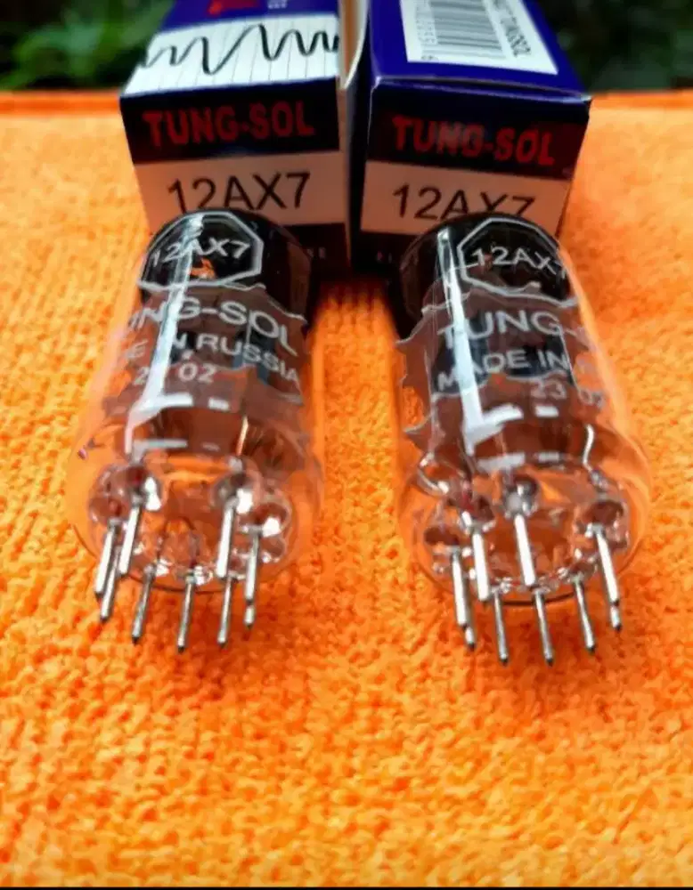 Tabung/ tube valve  TUNGSOL made in RUSIA

Kondisi BARU,tidak jd pakai