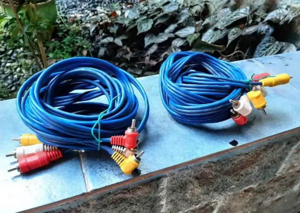 Kabel RCA 3 x 3m
Jual murah.