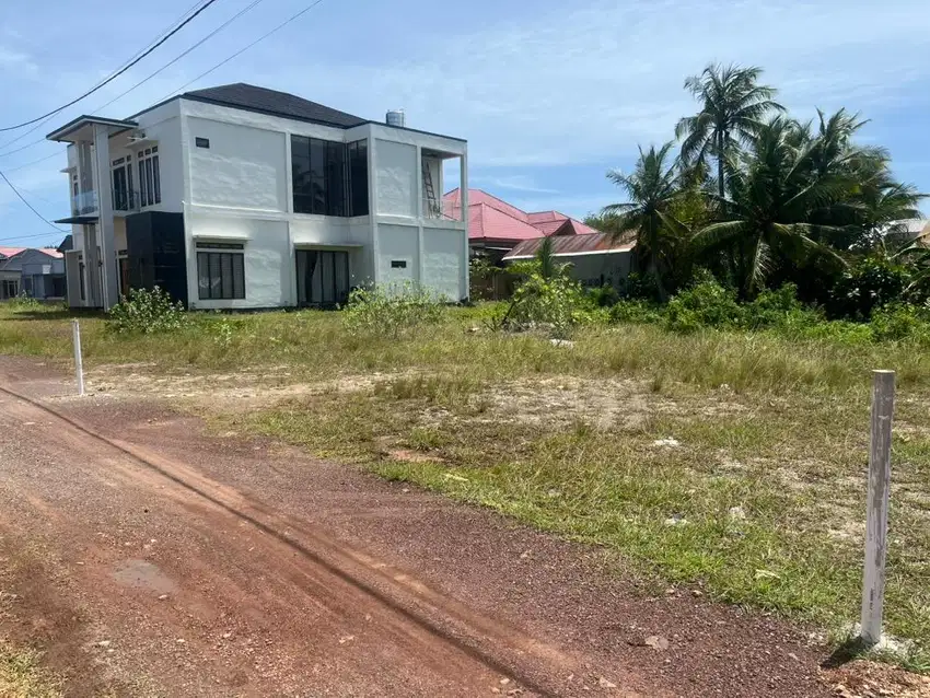 Tanah luas 231.M.padat gp ajuen hanya berjarak 30.M.dari jalan utama