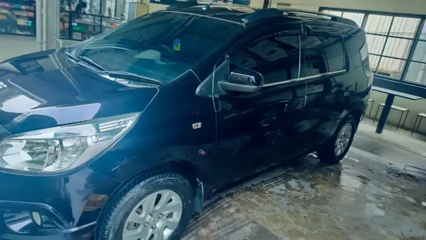 Chevrolet Spin LTZ Bensin 1.5 AT Tahun 2013