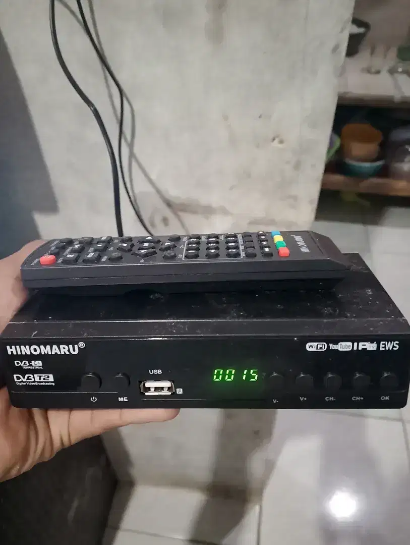 Tv Polytron+STB