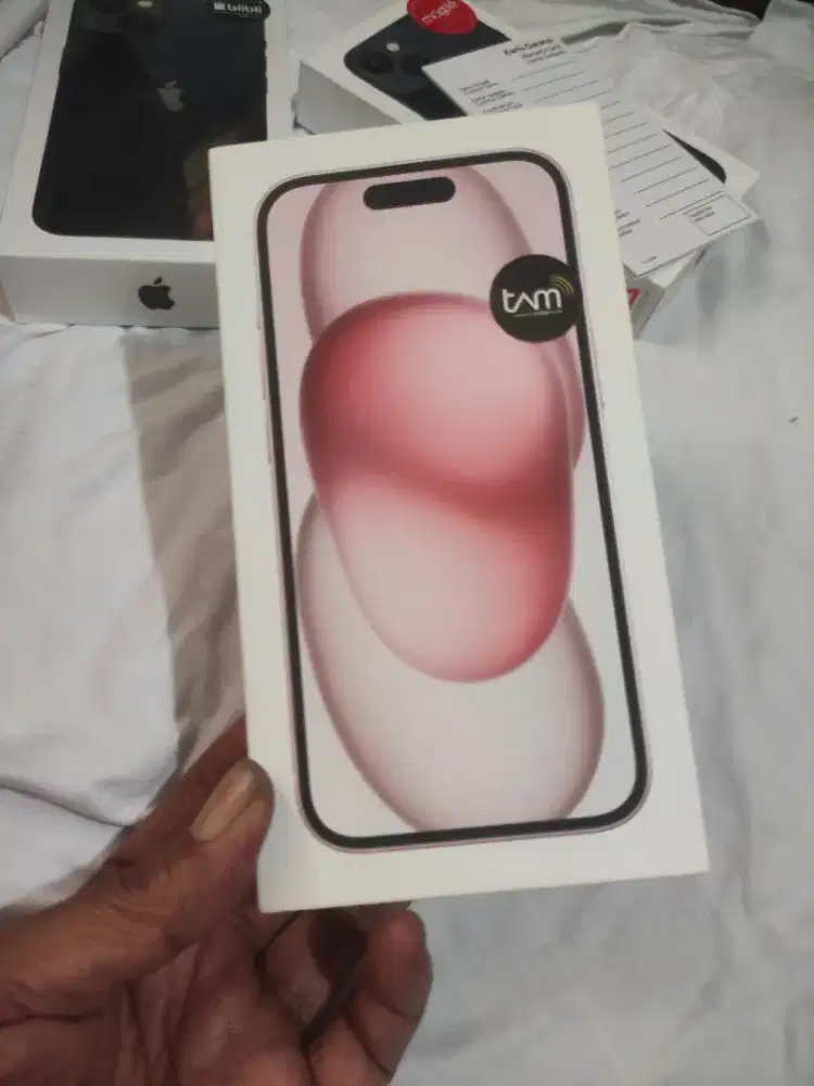 iPhone 15 new in box garansi resmi