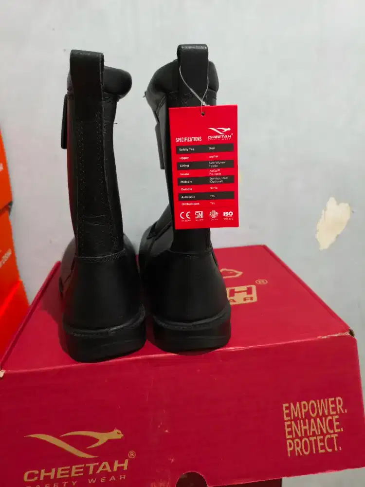 Sepatu safety shoes sepatu kerja proyek