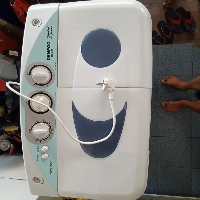Mesin cuci 8 kg Dempo DW828