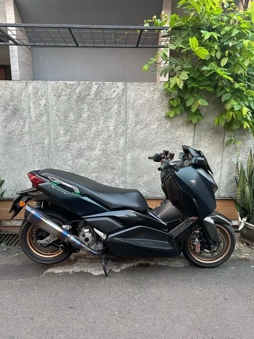 XMAX New Connected 2023