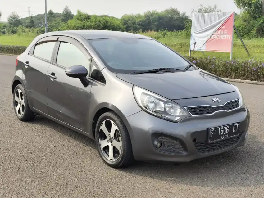 KIA Rio Automatic 2014 ( cash 105 jt nego )