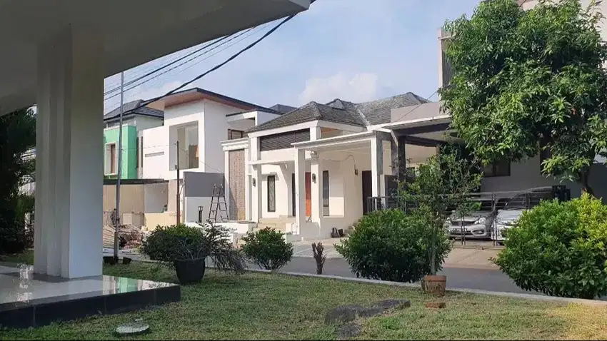 Di sewakan Rumah Pesona Khayangan Depok Juanda