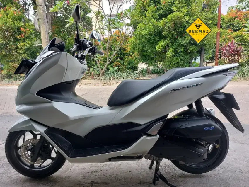 (DP 1 Jt)‼️ Honda PCX 160 CBS Putih Mulus 2023 Cash / Kredit
