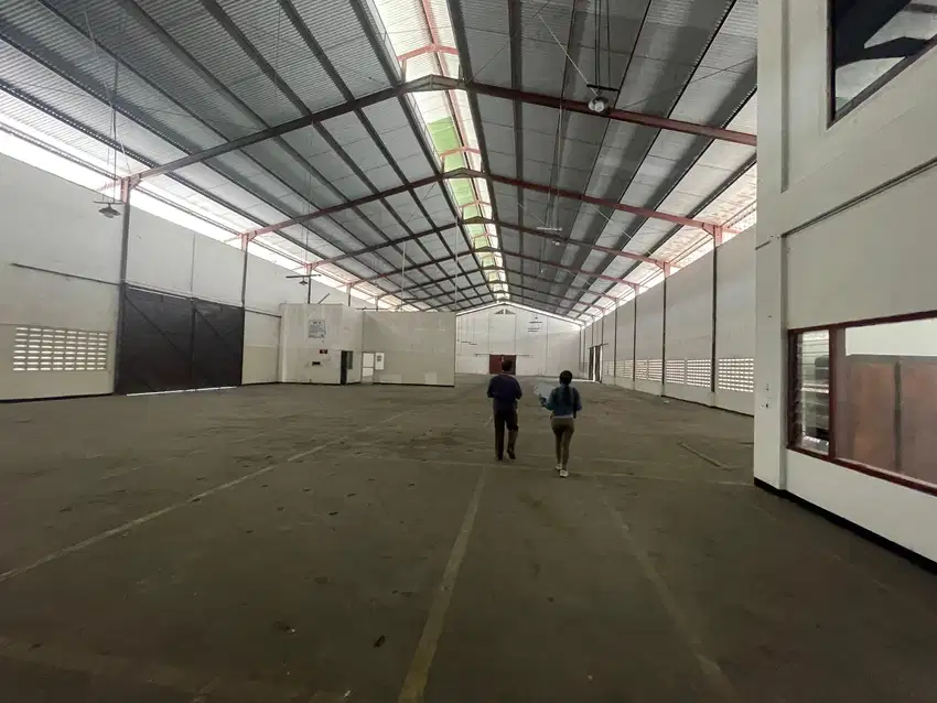 Sewa Gudang Berbek Industri SIER Surabaya Akses Tol Juanda - The EdGe