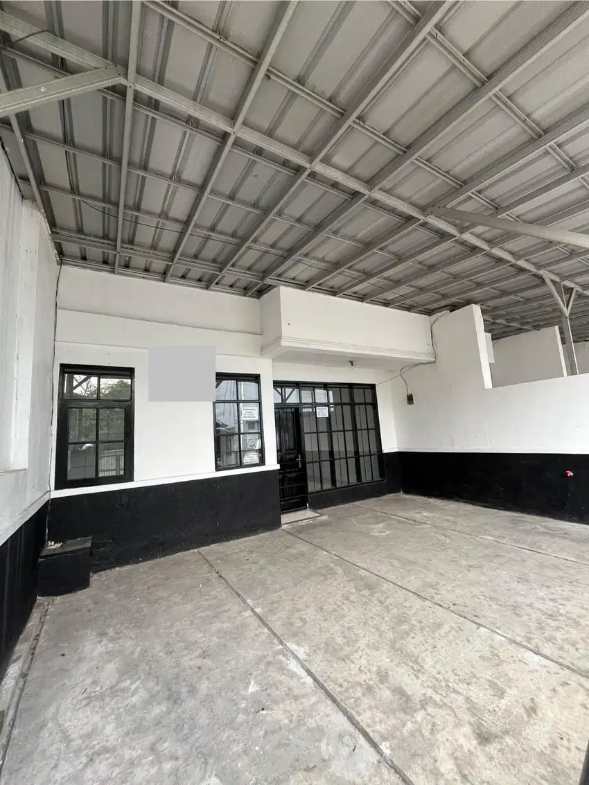 Dijual! Rumah Kokoh Siap Huni dalam Komplek di Sayap Turangga