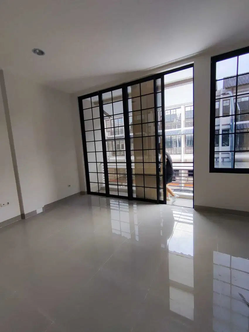 Ruko 3 Lantai Siap Pakai Lokasi Strategis Soho, Sedayu City Jakarta