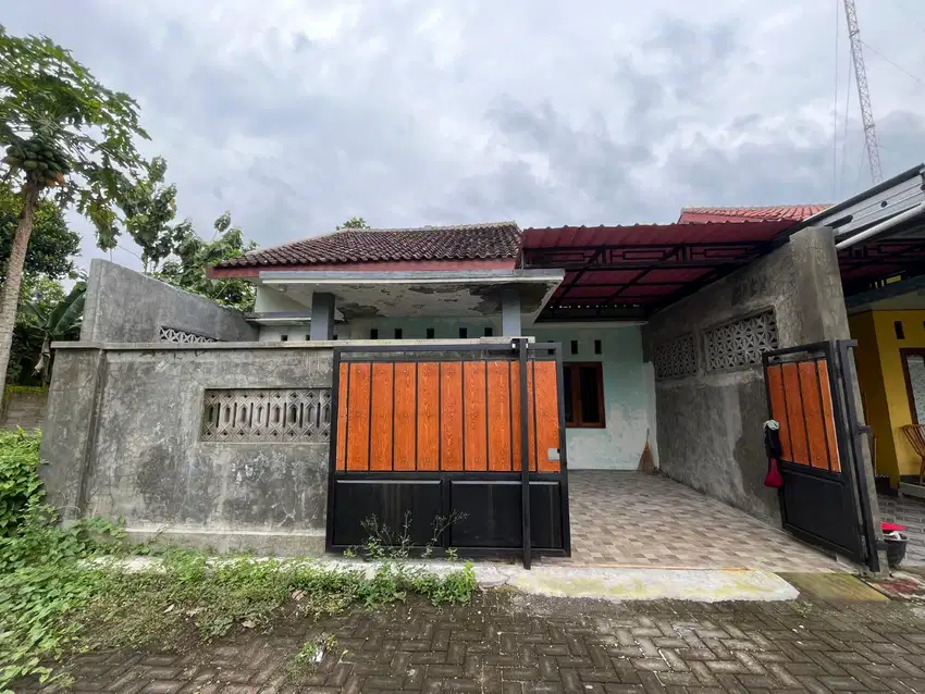 Rumah siap huni dekat jalan raya di Teras Boyolali